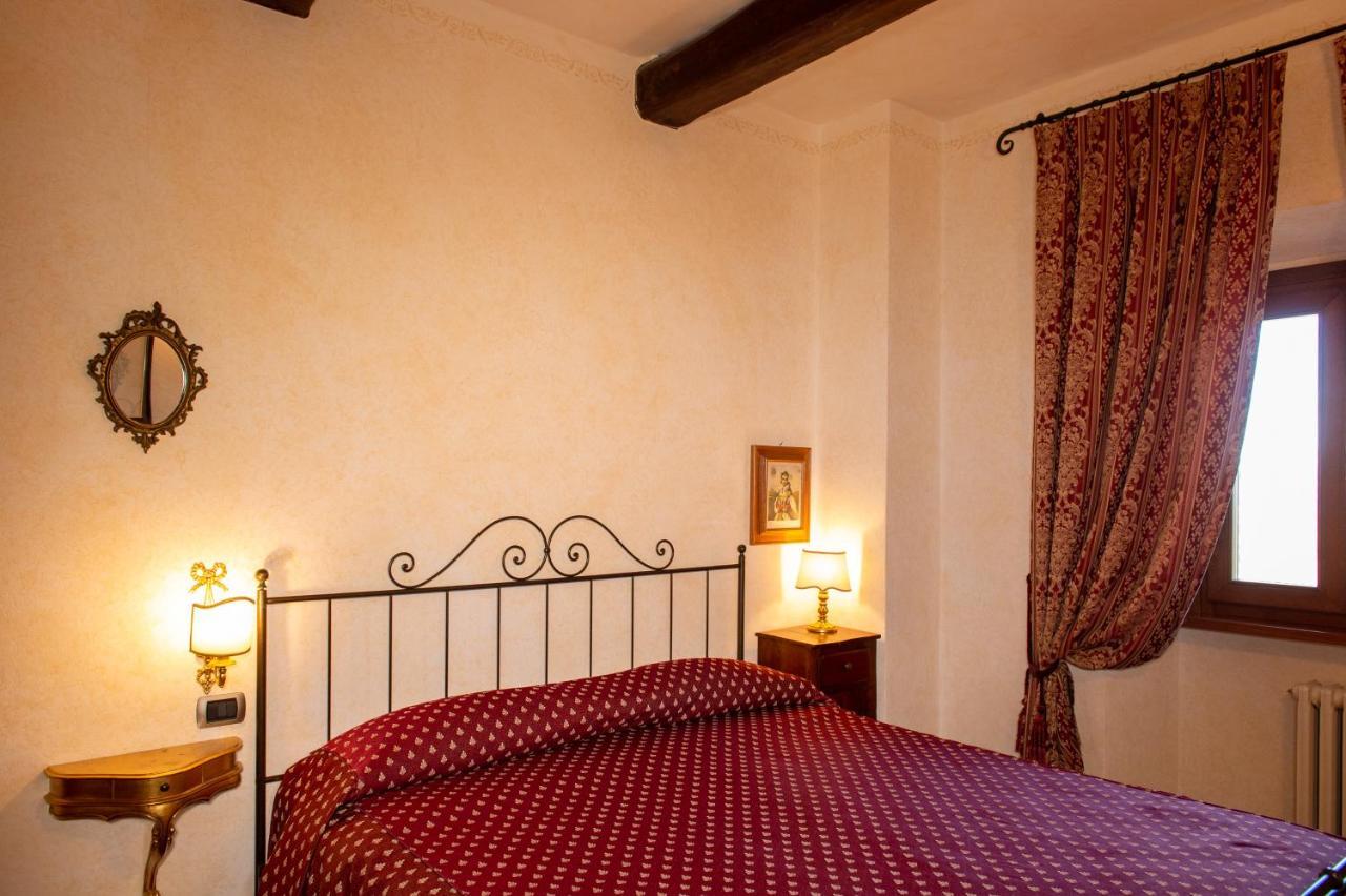 Mercatale  Rocca Di Pierle, Agriturismo Di Charme - Cortona المظهر الخارجي الصورة